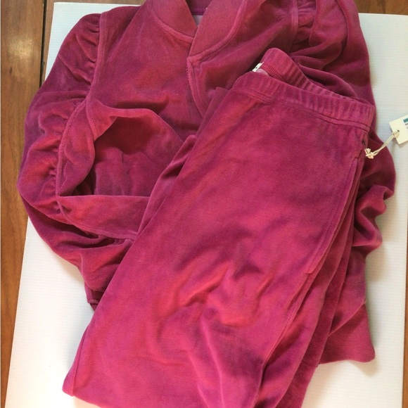 NEW! Another love 3 piece set! 💕💕💕 - Picture 16 of 16